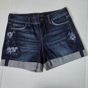WHBM White House Black Market Embroidered Denim Shorts Women Size 2 Cuffed
